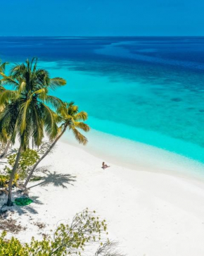 Blue Wave Hotel Maldives